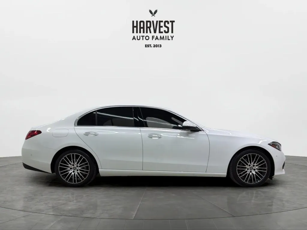 Mercedes-Benz C-Class photo 8