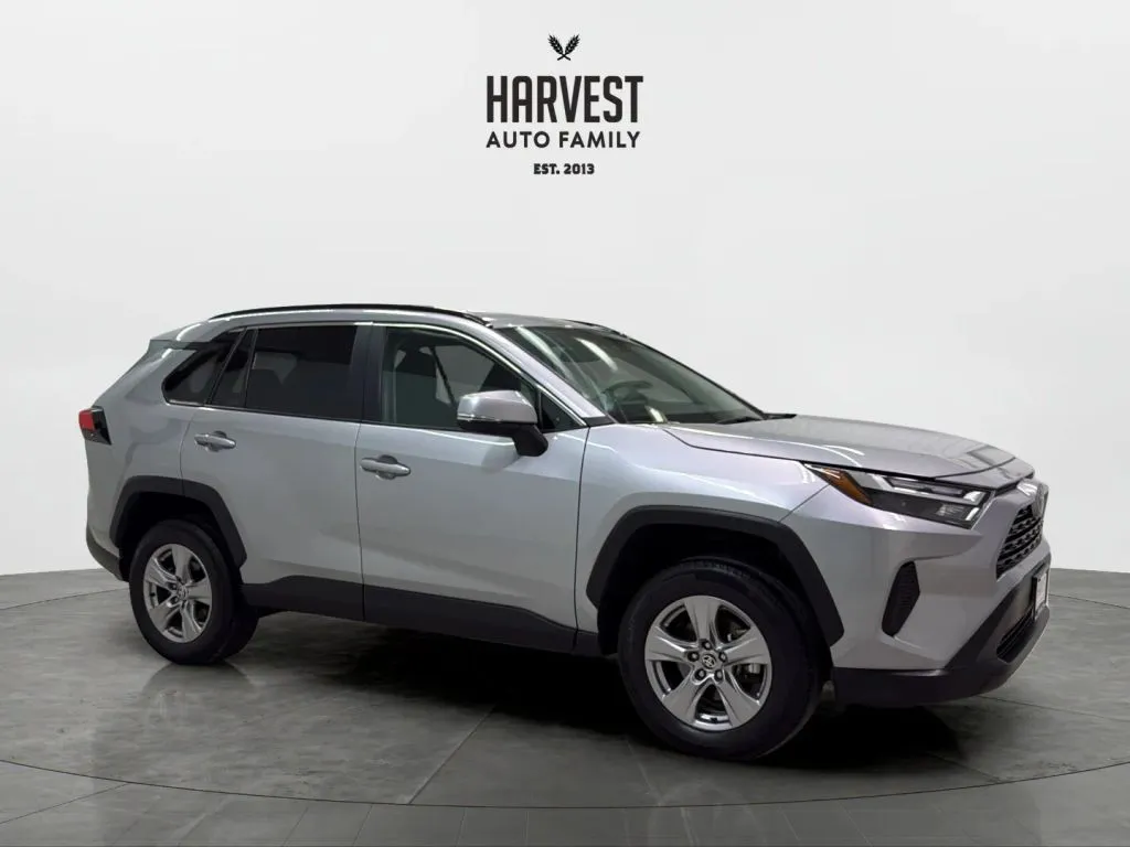 Toyota RAV4 photo 9
