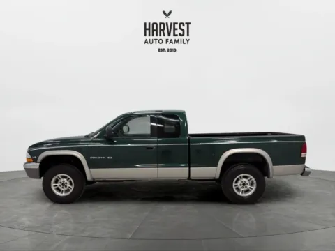 Photos of 1999 Dodge Dakota Club Cab Pickup for sale in Wahoo, NE at Harvest Auto Family