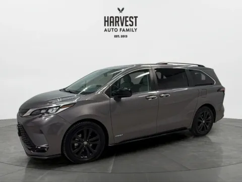 Gray 2021 Toyota Sienna XSE Minivan 4D for sale in Wahoo, NE