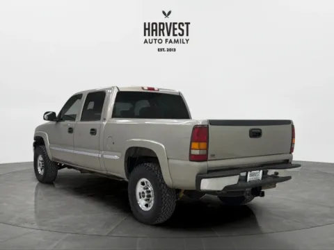 More photos of 2002 GMC Sierra 2500 HD Crew Cab Short Bed at Harvest Auto Family, NE