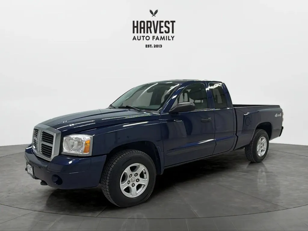Blue 2006 Dodge Dakota Club Cab SLT Pickup 2D 6 1/2 ft for sale in Wahoo, NE