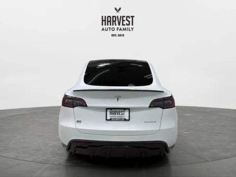 More photos of 2023 Tesla Model Y Performance Sport Utility 4D at Harvest Auto Family, NE