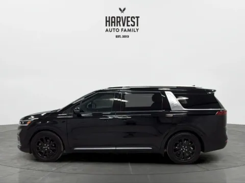 Photos of 2022 Kia Carnival SX Minivan 4D for sale in Wahoo, NE at Harvest Auto Family