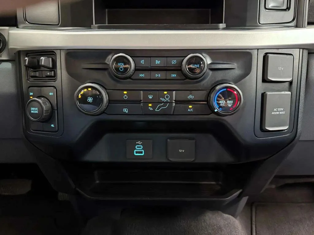 2024 Ford F-250 photo 18