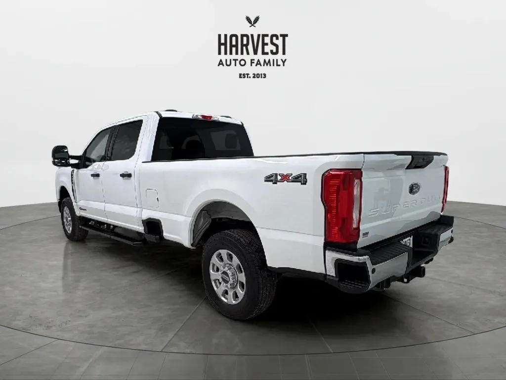 2024 Ford F-250 photo 2