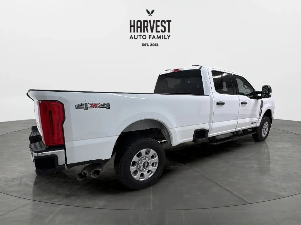2024 Ford F-250 photo 3