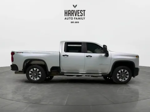 More photos of 2022 Chevrolet Silverado 2500 HD Crew Cab Custom Pickup 4D 6 1/2 ft at Harvest Auto Family, NE