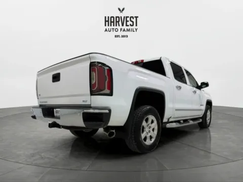 More photos of 2018 GMC Sierra 1500 Crew Cab SLT Pickup 4D 5 3/4 ft at Harvest Auto Family, NE