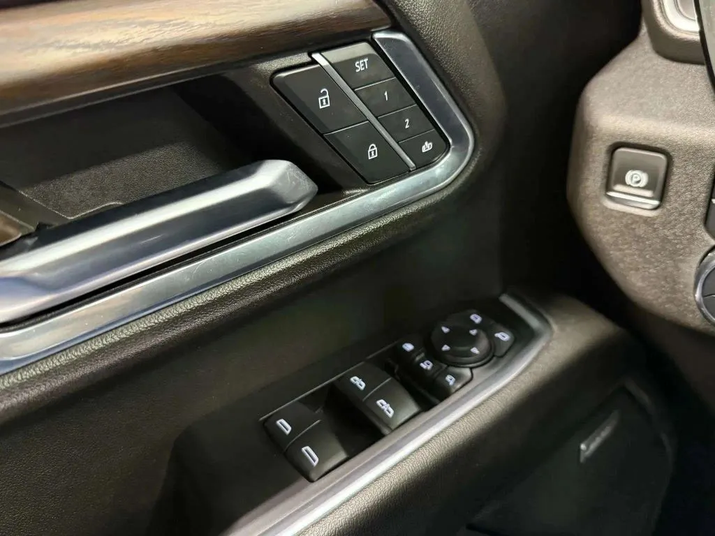 2024 Gmc Sierra 2500 HD SLT photo 11