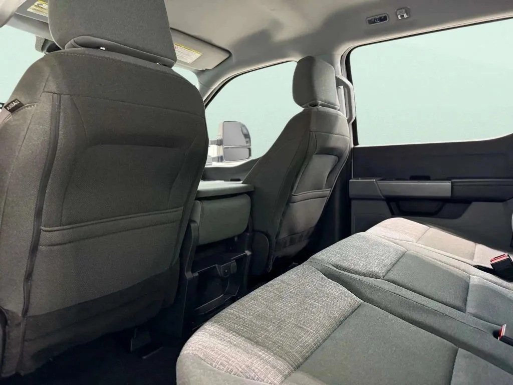 2024 Ford F-250 photo 22