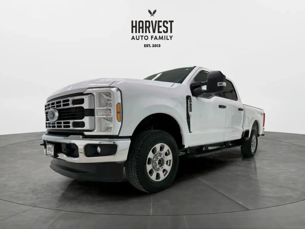 White 2024 Ford F250 Super Duty Crew Cab XLT Pickup 4D 6 3/4 ft for sale in Wahoo, NE