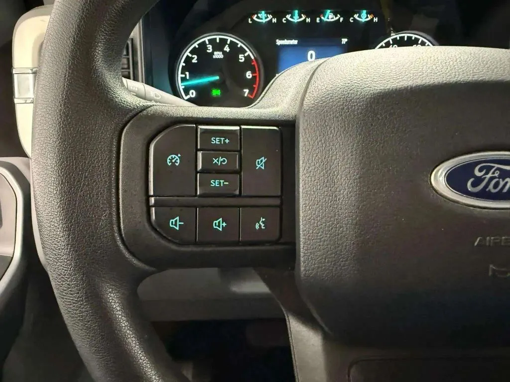 2024 Ford F-250 photo 18