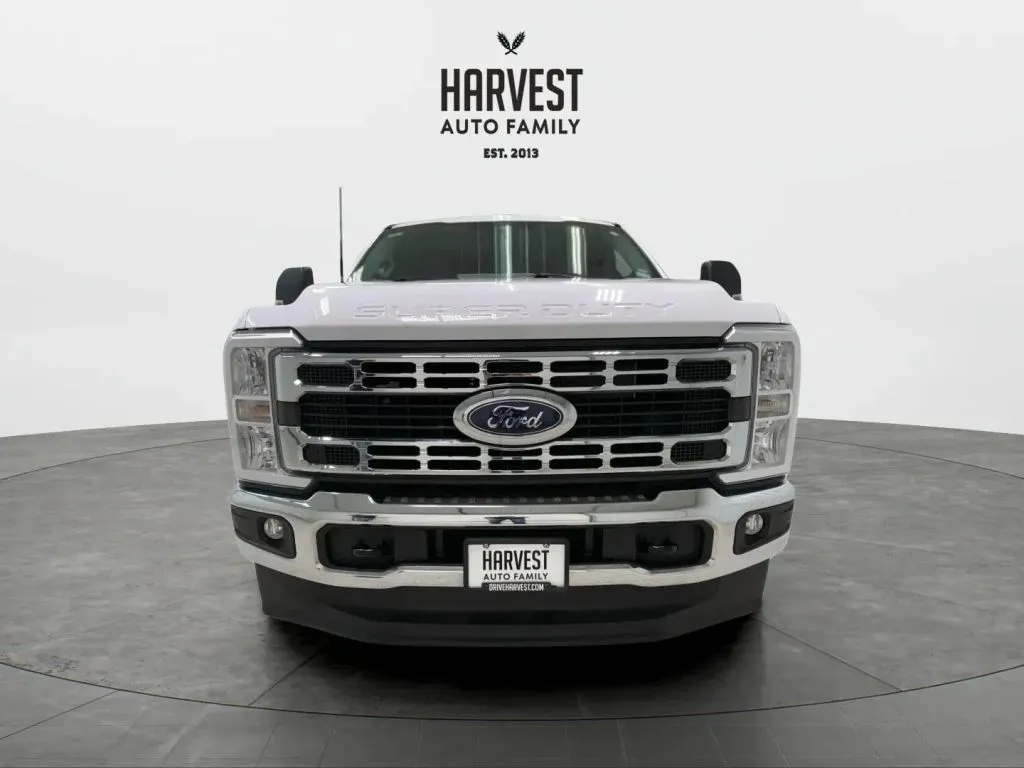 2024 Ford F-250 photo 3