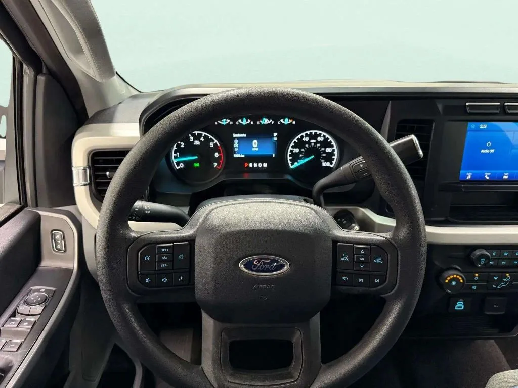 2024 Ford F-250 photo 23