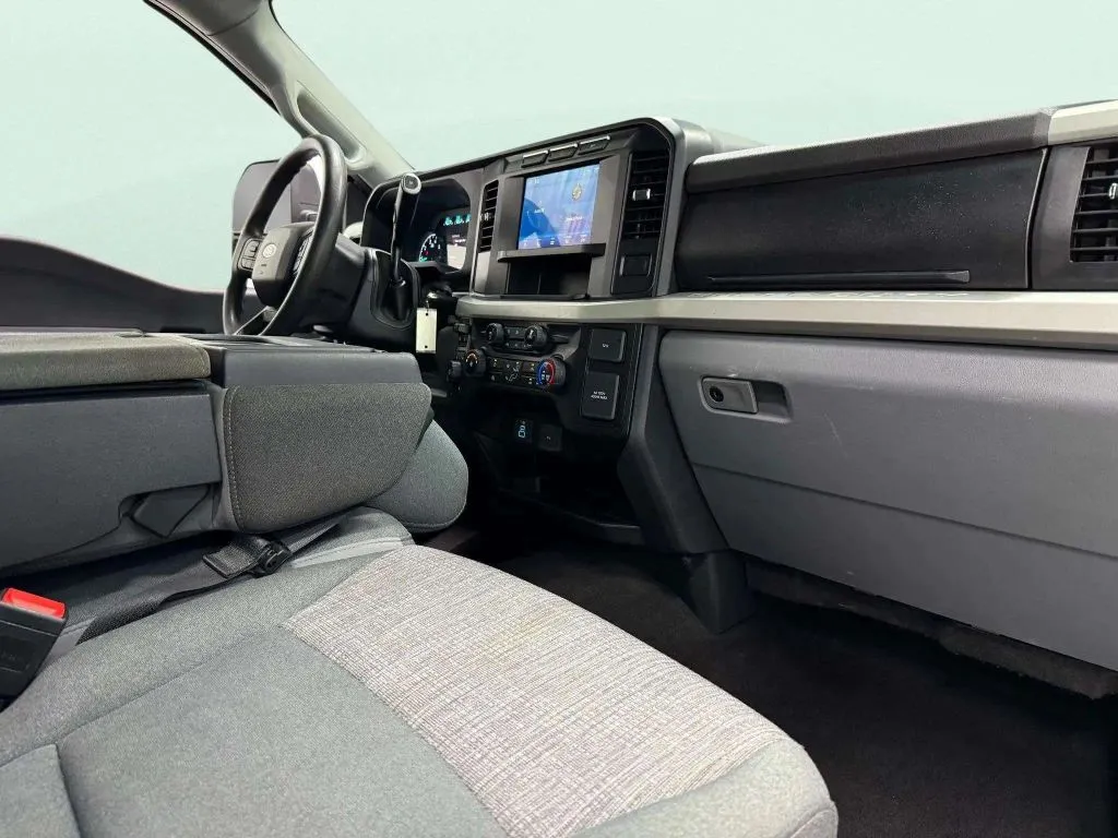 2024 Ford F-250 photo 4
