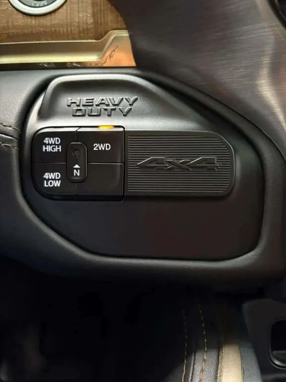 2024 Ram 3500 Longhorn photo 23