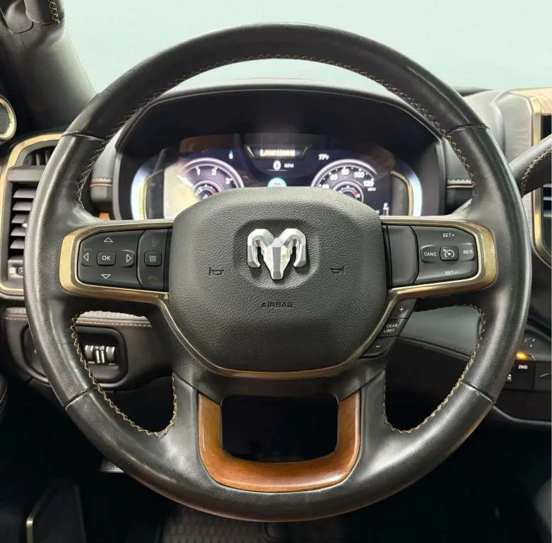 2024 Ram 3500 Longhorn photo 19