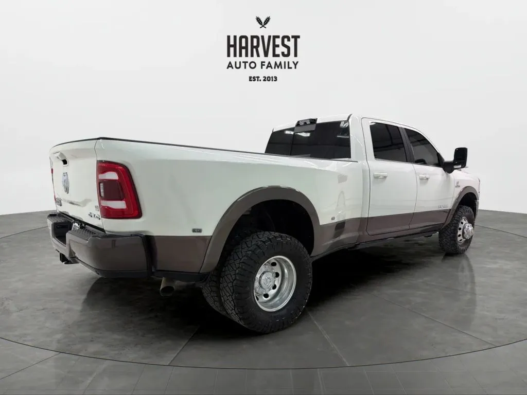 2024 Ram 3500 Longhorn photo 3
