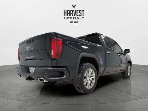 More photos of 2020 GMC Sierra 1500 Crew Cab Denali Pickup 4D 5 3/4 ft at Harvest Auto Family, NE