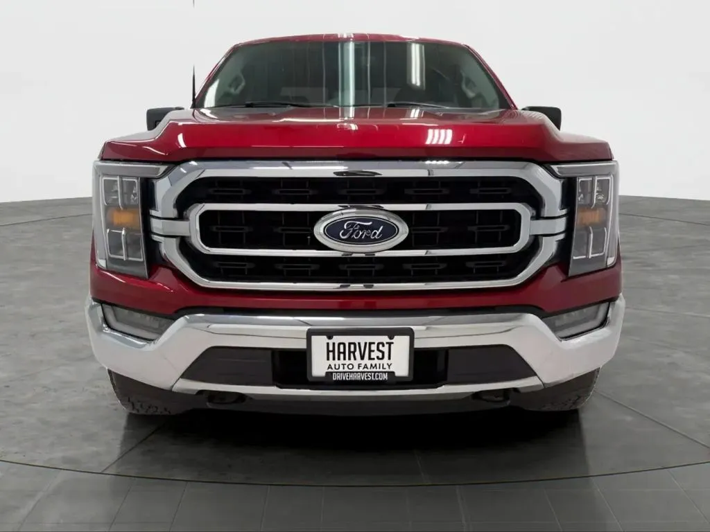 2022 Ford F-150 XLT photo 2