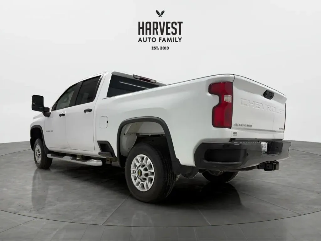 2024 Chevrolet Silverado 2500HD Custom photo 10