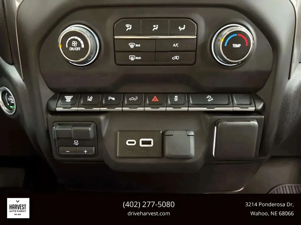 2024 Chevrolet Silverado 2500HD Custom photo 16