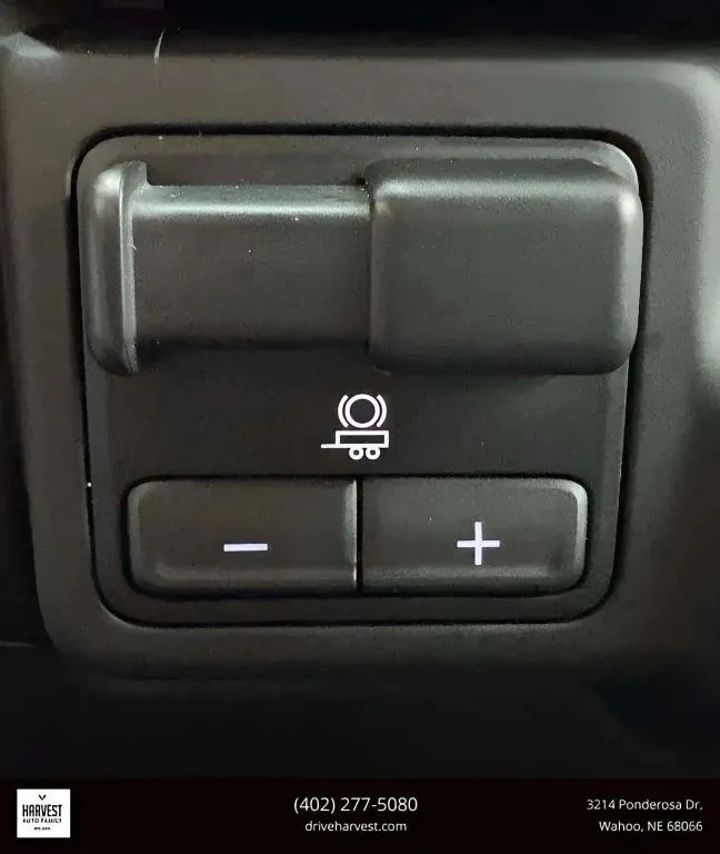 2024 Chevrolet Silverado 2500HD Custom photo 17
