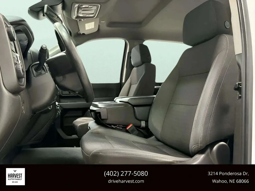 2024 Chevrolet Silverado 2500HD Custom photo 13