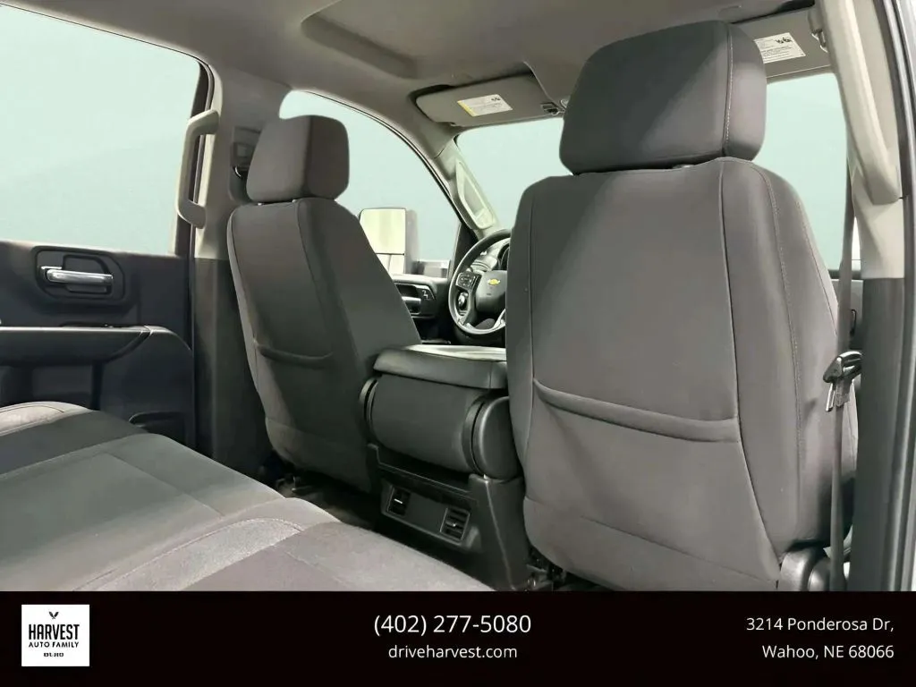 2024 Chevrolet Silverado 2500HD Custom photo 5