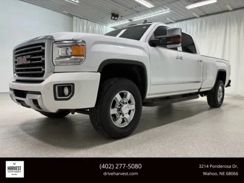 White 2018 GMC Sierra 2500 HD Crew Cab SLT Pickup 4D 8 ft for sale in Wahoo, NE