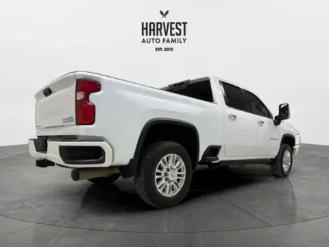 More photos of 2022 Chevrolet Silverado 2500 HD Crew Cab High Country Pickup 4D 6 1/2 ft at Harvest Auto Family, NE
