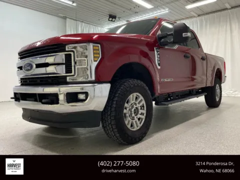 Red 2018 Ford F350 Super Duty Crew Cab XLT Pickup 4D 6 3/4 ft for sale in Wahoo, NE