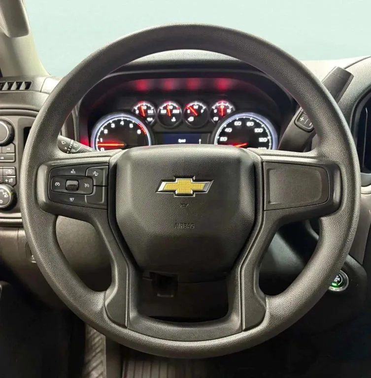 2024 Chevrolet Silverado 2500HD Custom photo 12