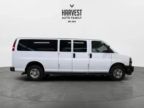 More photos of 2022 Chevrolet Express 3500 Passenger LS Extended Van 3D at Harvest Auto Family, NE