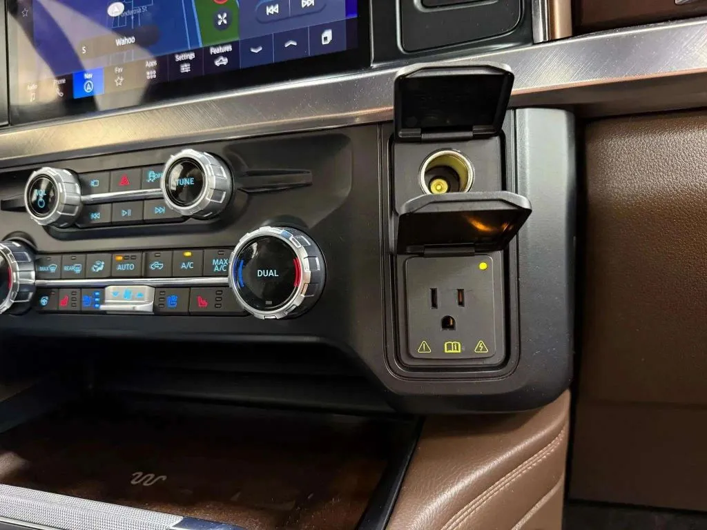 2025 Ford F-250 photo 7