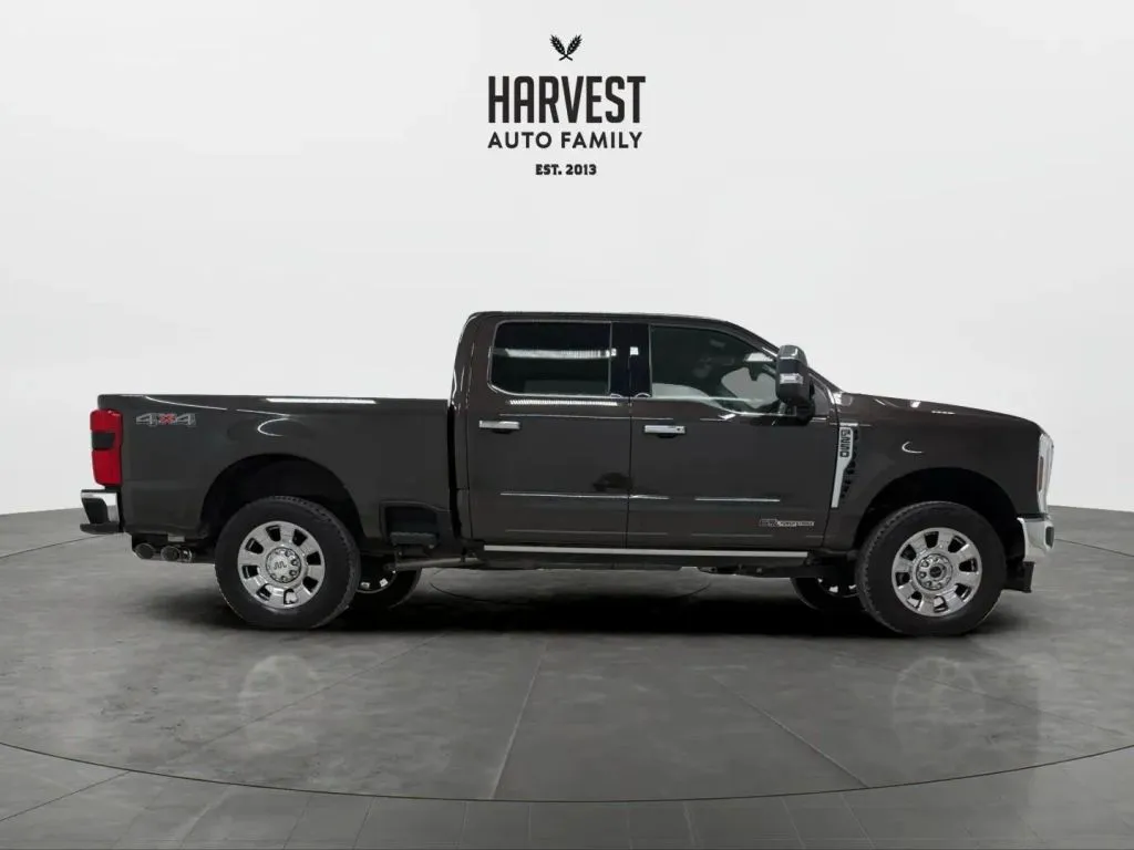 2025 Ford F-250 photo 10