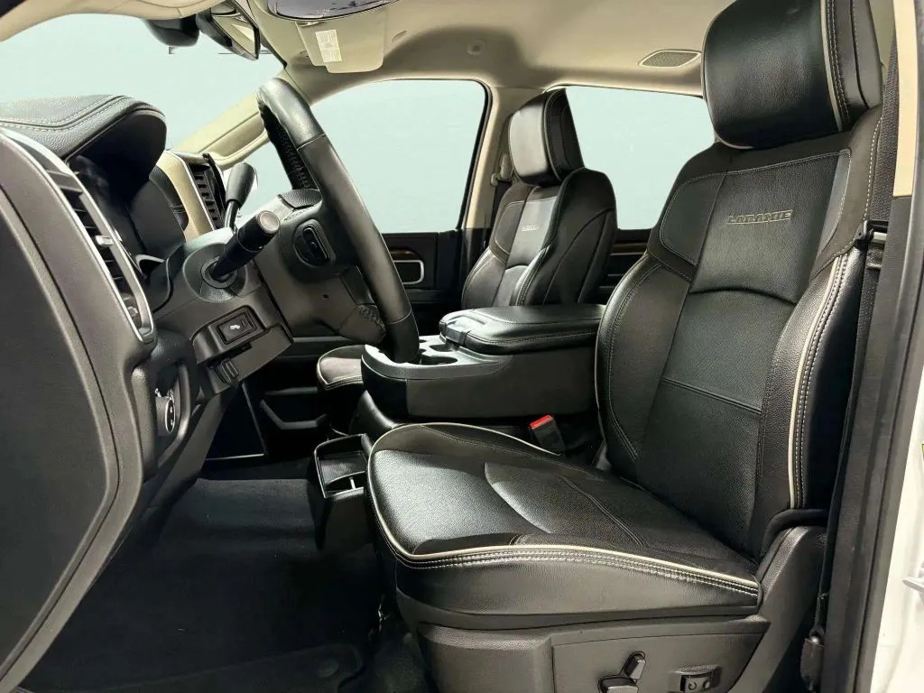 2024 Ram 2500 Laramie photo 23