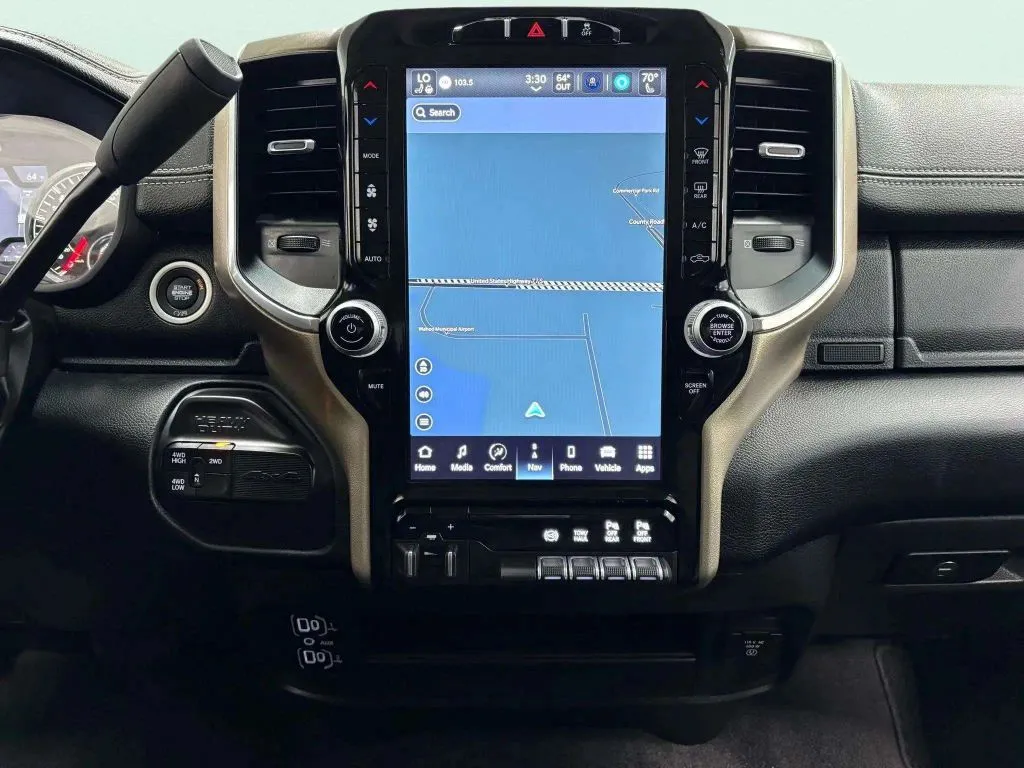 2024 Ram 2500 Laramie photo 25