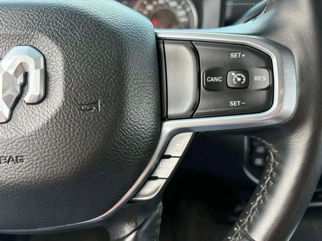 2024 Ram 2500 Laramie photo 27