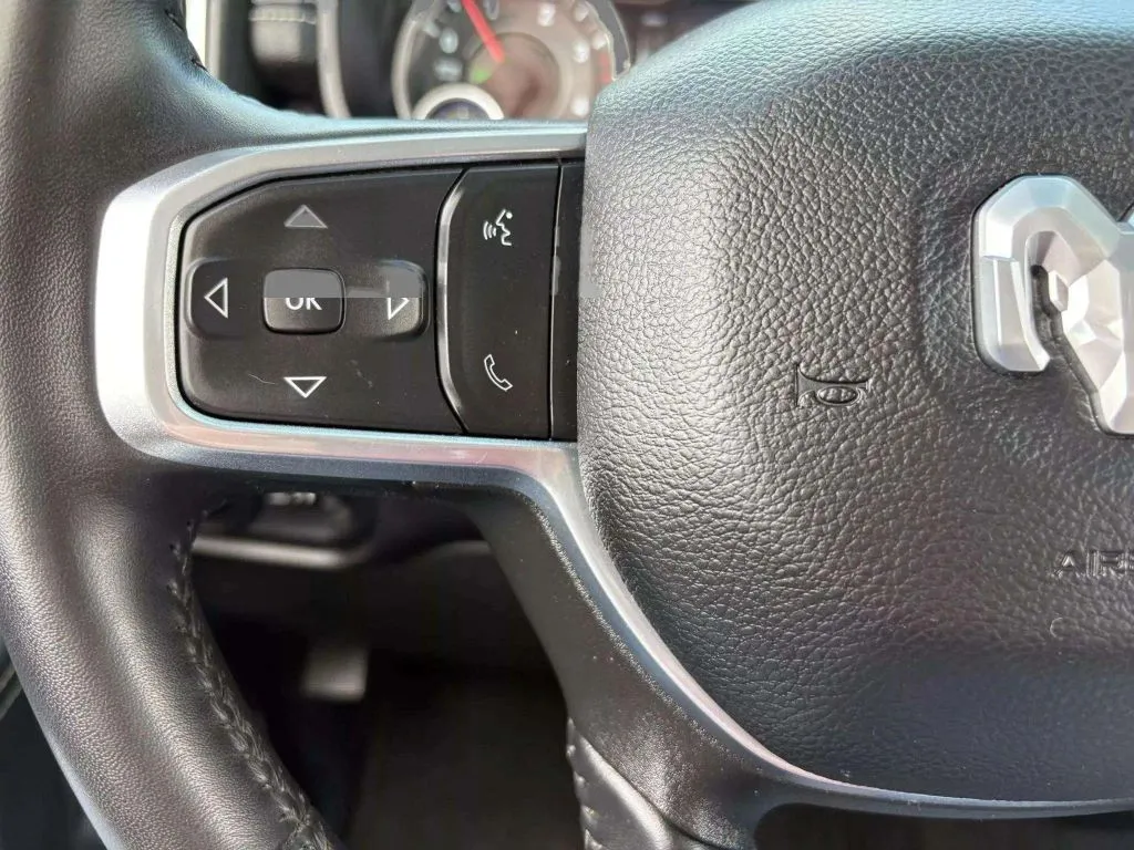 2024 Ram 2500 Laramie photo 18
