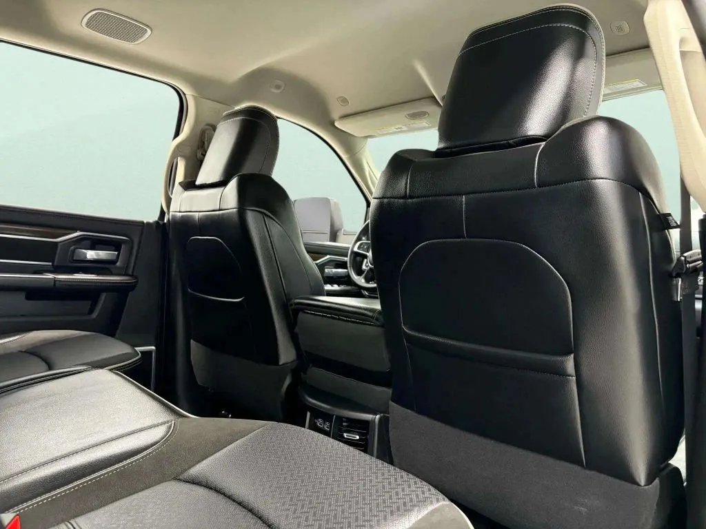 2024 Ram 2500 Laramie photo 16