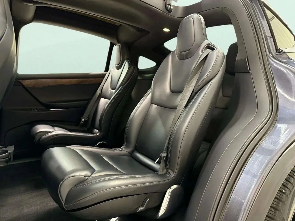 2019 Tesla Model X Long Range photo 4