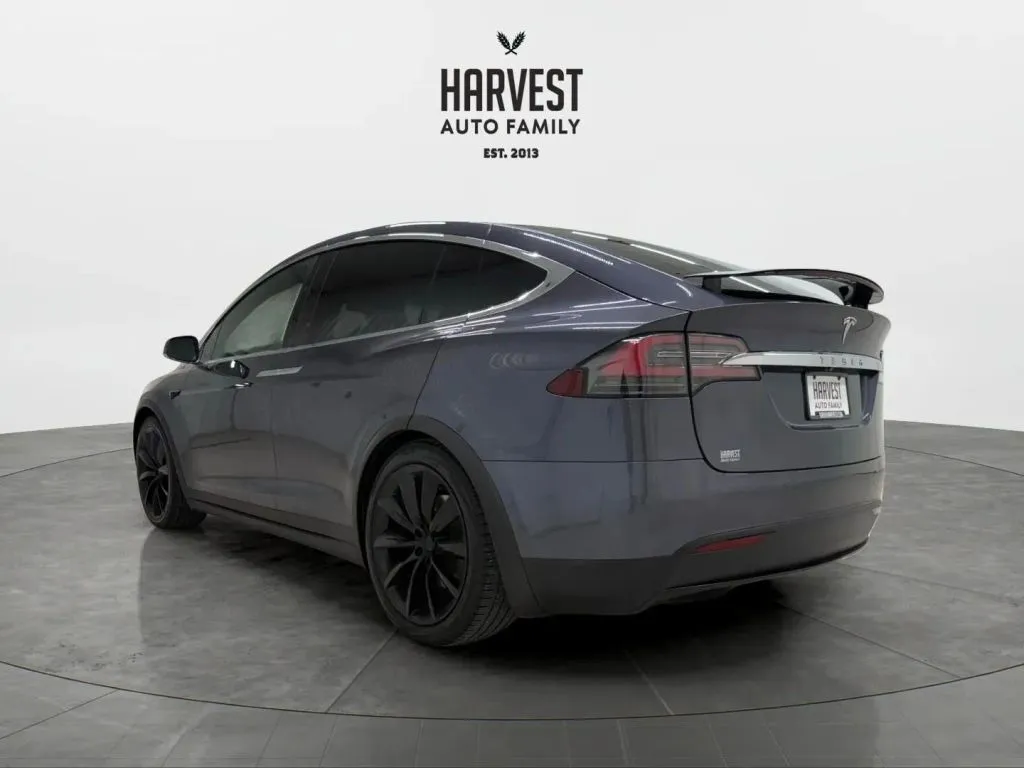 2019 Tesla Model X Long Range photo 7