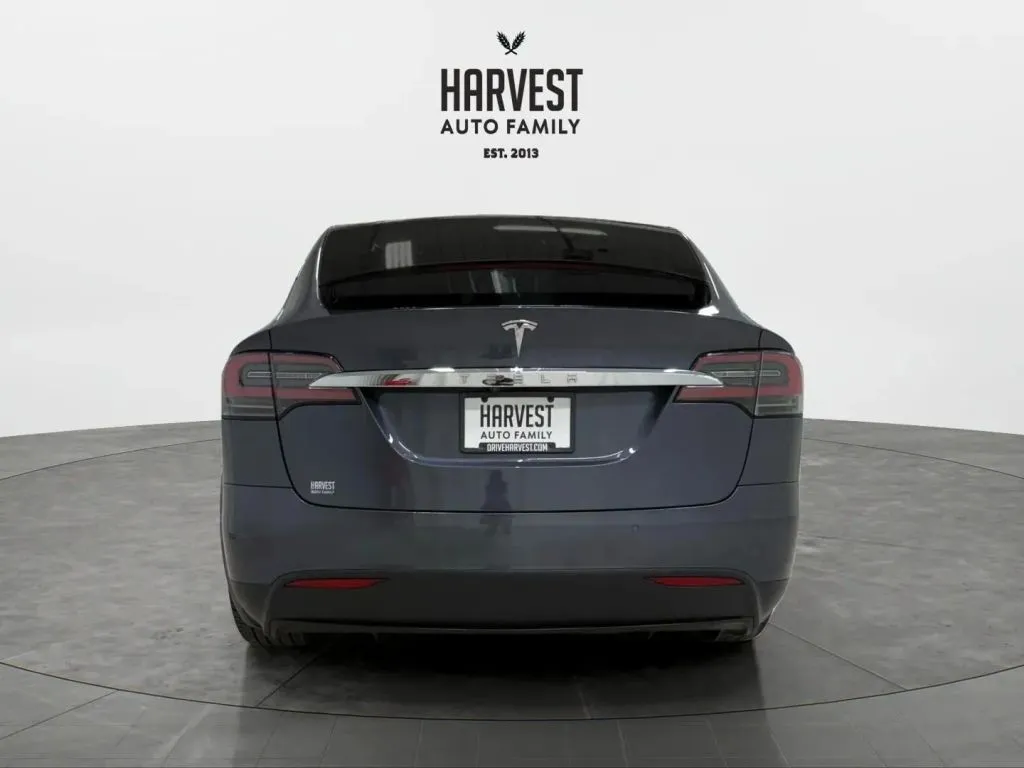 2019 Tesla Model X Long Range photo 14