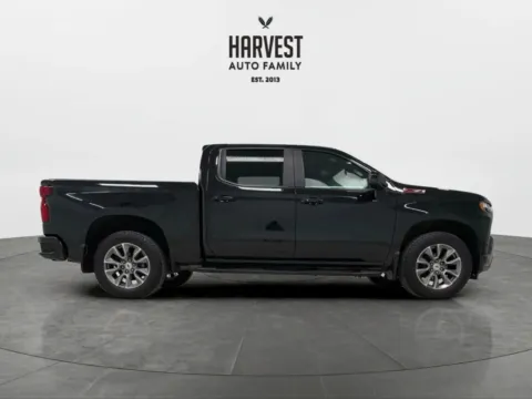 More photos of 2021 Chevrolet Silverado 1500 Crew Cab RST Pickup 4D 5 3/4 ft at Harvest Auto Family, NE