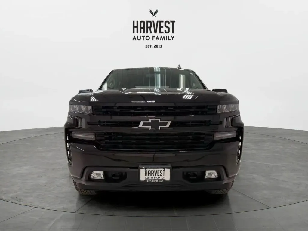 2021 Chevrolet Silverado 1500 RST photo 2