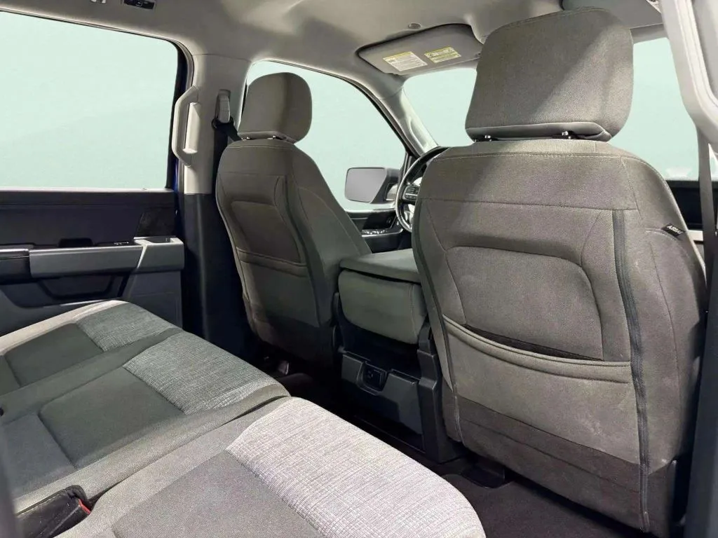 2022 Ford F-150 XLT photo 3