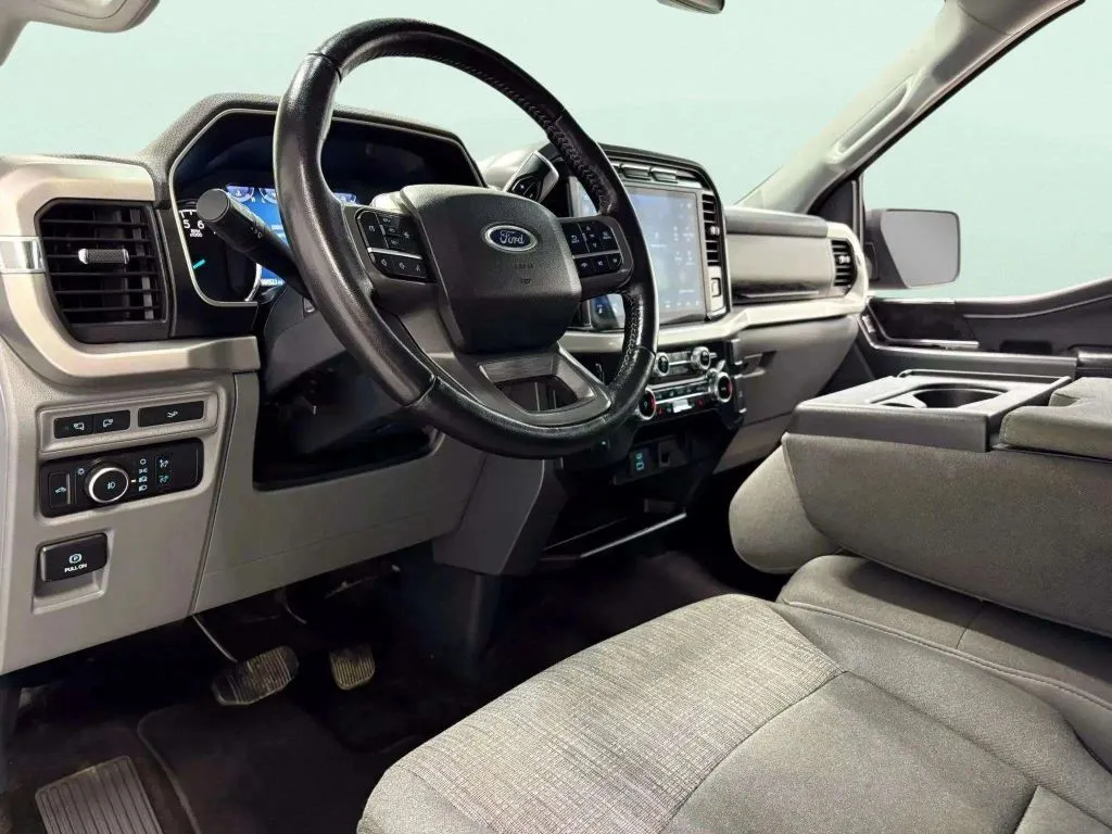 2022 Ford F-150 XLT photo 10