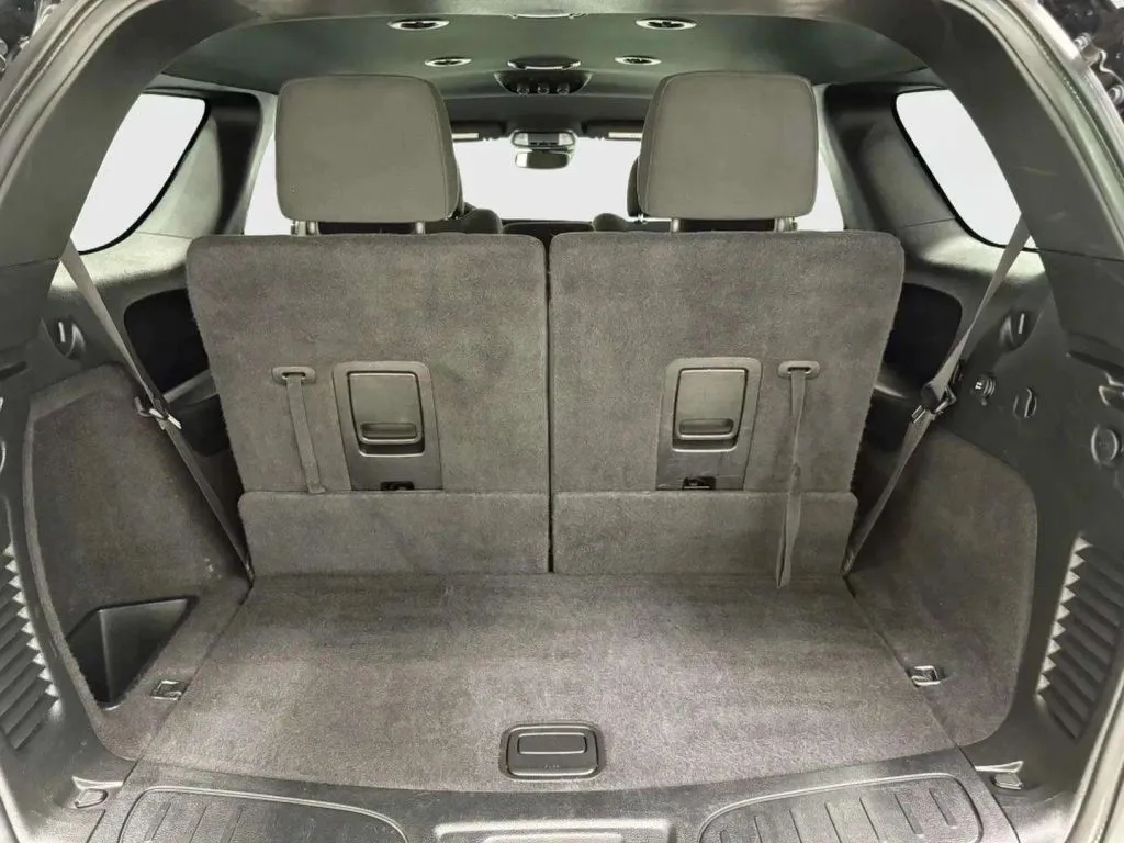 2023 Dodge Durango SXT Sport photo 5